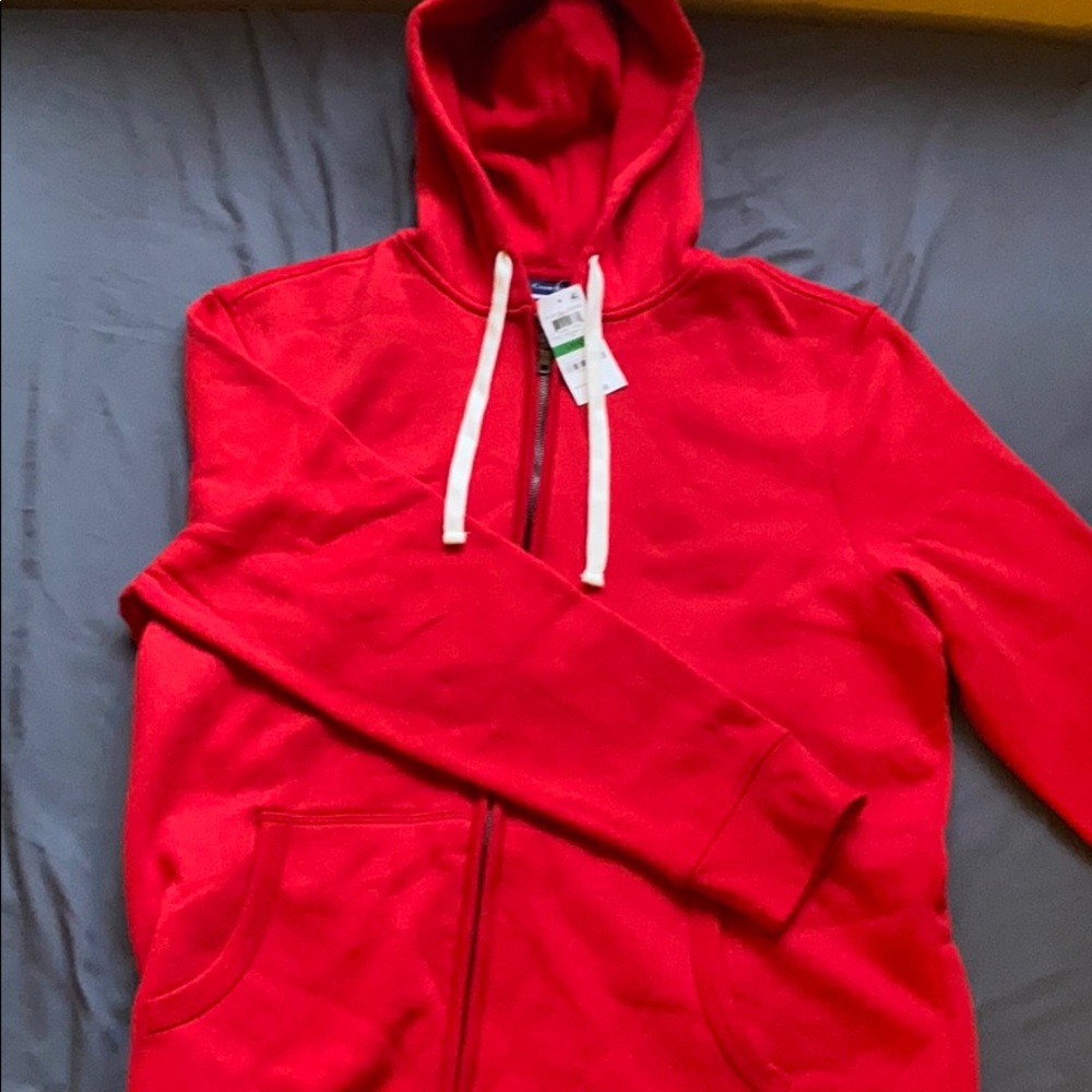 Club Room Men’s Fire Red Large Fleece Hoodie. NWT.